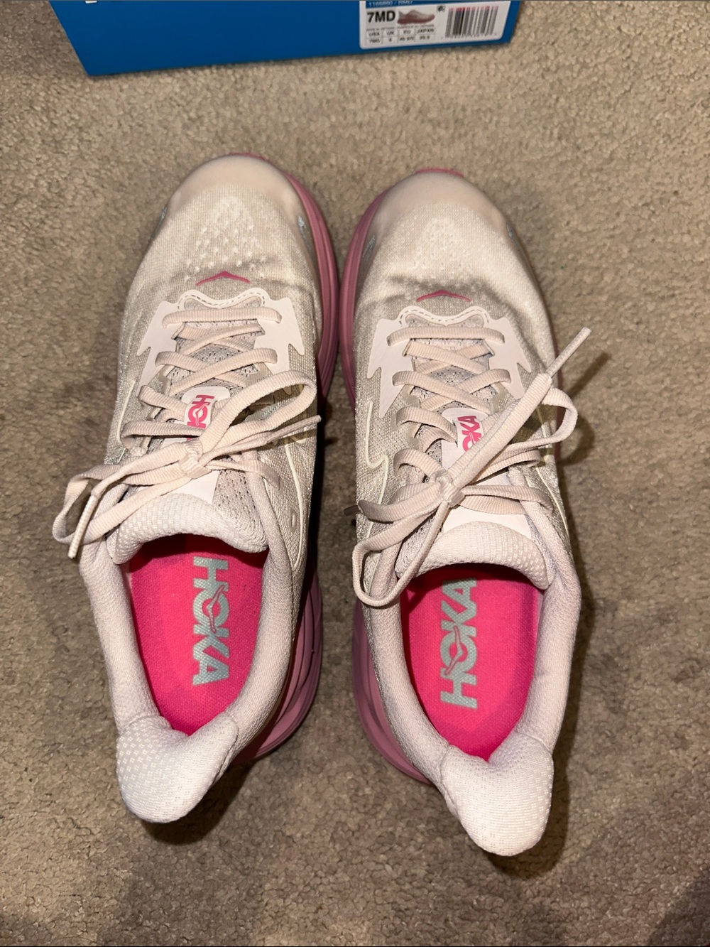 Hoka Clifton 10 Lightweight Rose Cream / Dried Rose Like New - Picture 3 of 6